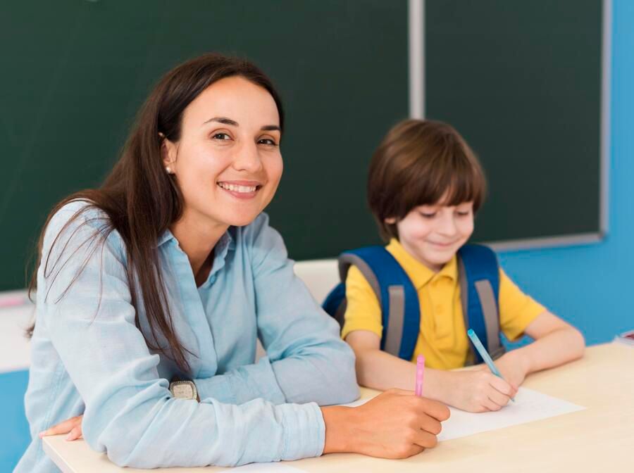 Se démarquer avec un CV d'Accompagnant Éducatif et Social