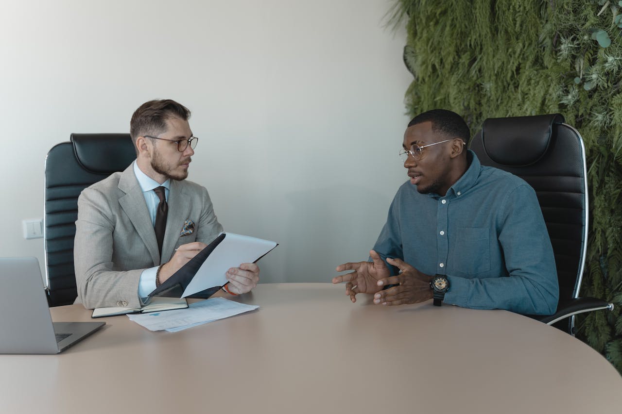10 métiers qui recruteront le plus en France d'ici 2030