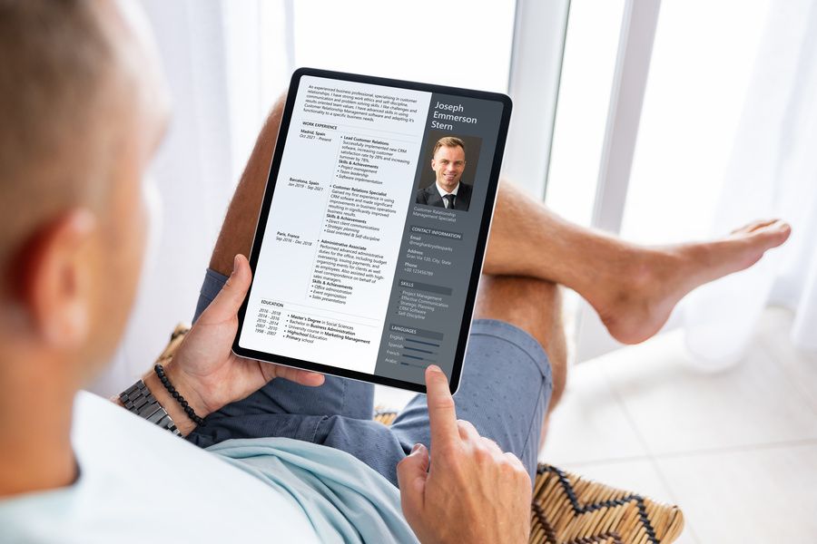 Conseils pour rendre votre CV plus moderne rapidement