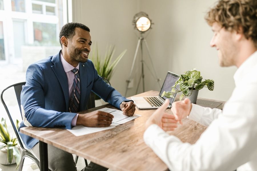 Se démarquer avec un CV d’agent général d’assurance