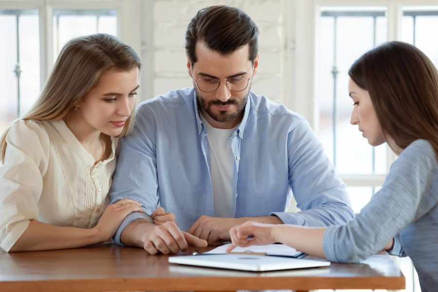 Se démarquer avec un CV de conseiller relations clients